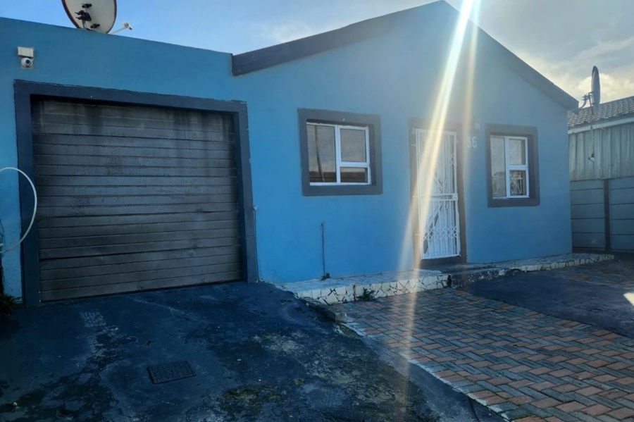 6 Bedroom Property for Sale in Philippi Western Cape